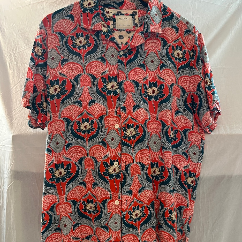Vibrant Floral Men's Shirt - Picture 2 of 2